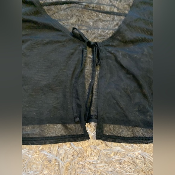Wild Fable Black Long Sleeve Sheer Crop Top - Picture 3 of 3
